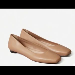 Everlane 90s Flat